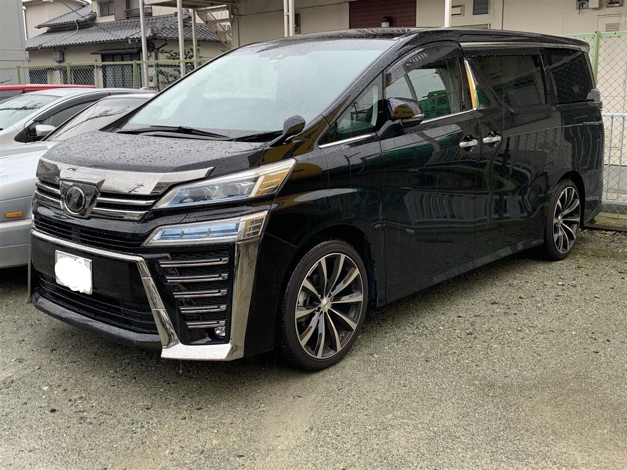 31年ヴェルファイア　2.5Z　黒　７千キロ　入庫です。